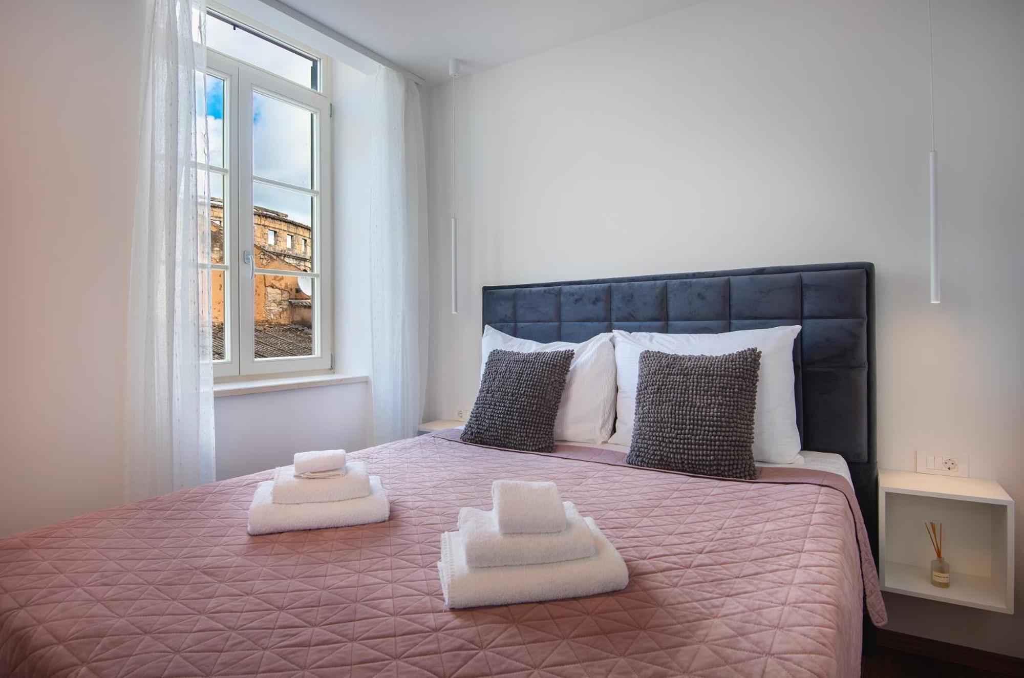 D&A Amphitheatre Premium Apartments With Free Parking พูลา ภายนอก รูปภาพ