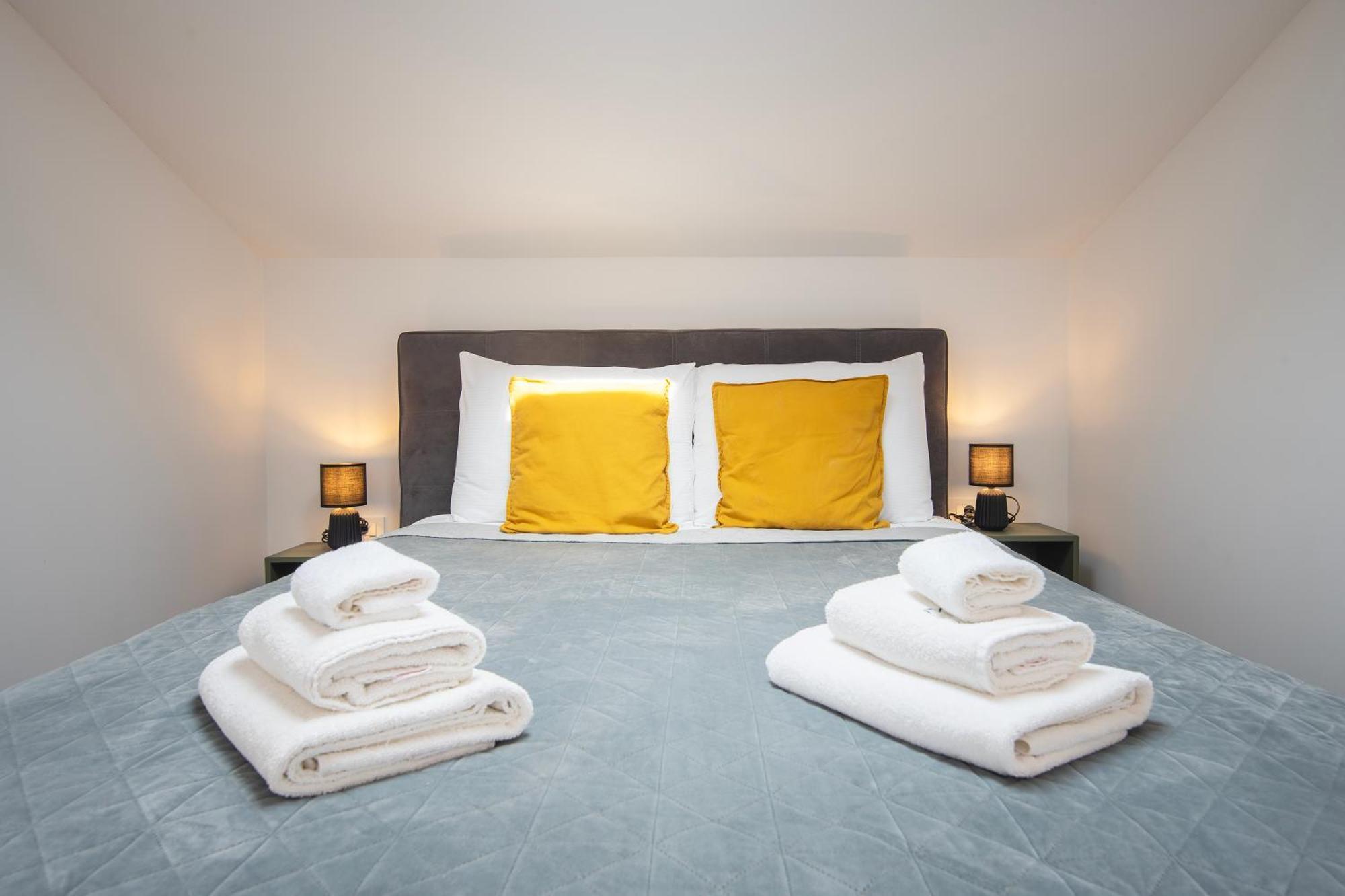 D&A Amphitheatre Premium Apartments With Free Parking พูลา ภายนอก รูปภาพ